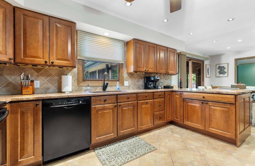 Rockford Casa | Golfer's Retreat *hot tub* *arcade* *spa*