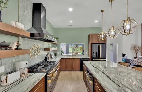 Winchester Casa | Golfside Villa 4300sf 4BD/4BA w/Pool, Sauna, Hot Tub - Near Strip