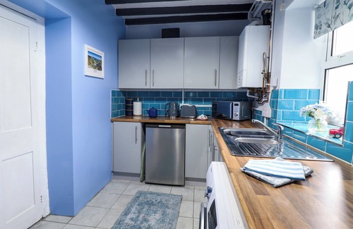 Llanycil Cabaña | GOLYGFA'R ORSAF SNOWDONIA NATIONAL PARK, pet friendly in Bala