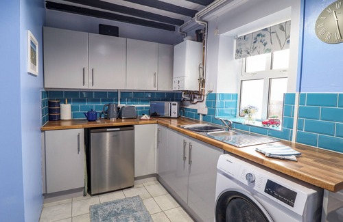 Llanycil Cabaña | GOLYGFA'R ORSAF SNOWDONIA NATIONAL PARK, pet friendly in Bala