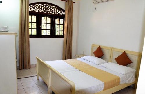 Ragama Casa | Gondolas Home Stay