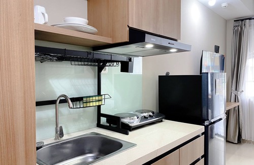 Duren Sawit Apartamento | Good Choice and Cozy Studio LRT City Jatibening Apartment