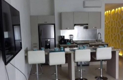 Díaz Ordaz Condominio | Mejor ubicación! Versalles a 3 cuadras de playa!?