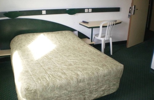 Arques Hotel | Good Night Hôtel