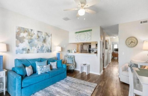 Carolina Beach Apartamento | Good Vibes Carolina Beach - beautifully updated condo within walking distance to the Boardwalk villa