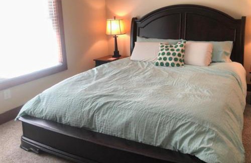 Andersonville Apartamento | Good Vibes Getaway