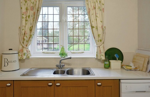 Chichester Cabaña | Goodwood Coach House