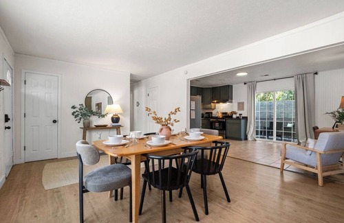 Summerlee Casa | 10 min to NRG & ACE | Gorge Getaway, Pet-Friendly