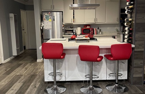 Stanley Casa | Gorgeous 2/1 Home 5 min walk to Downtown Lafayette