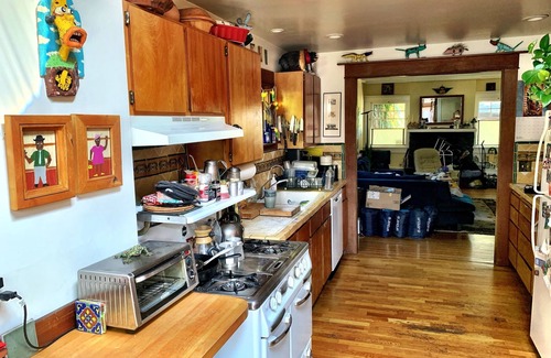 Upper Telegraph Casa | Gorgeous 3 bdrm home in Rockridge, walk to everything!