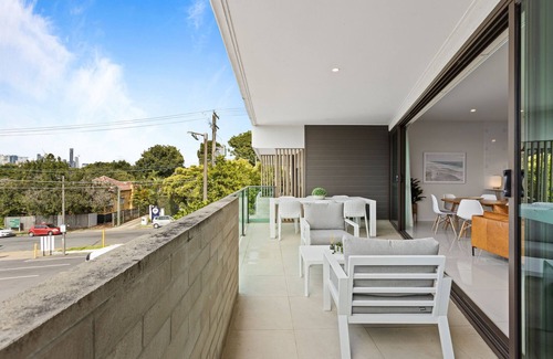 Bulimba Apartamento | Gorgeous 3-Bed Apartment with City Views
