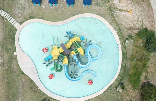 Las Uvas Apartamento | Hermoso apartamento de 3 habitaciones con terraza / parque acuático / piscinas / playa