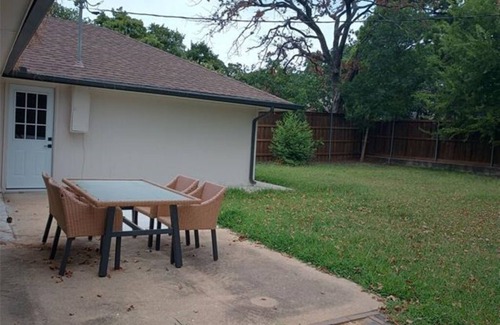 West Arlington Casa | Gorgeous 3-bedroom house in Arlington near AT&T Stadium in private cul-de-sac