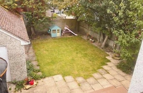 Newbury Apartamento | Gorgeous 3 Bedroom pet and child friendly home in Newbury wit Free EV Charging