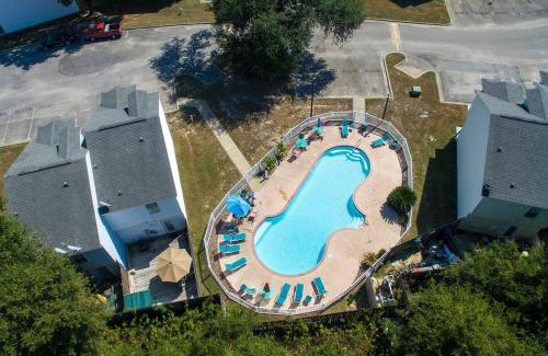 Gulfport Apartamento | Gorgeous 3 bedroom townhome Walk to the beach