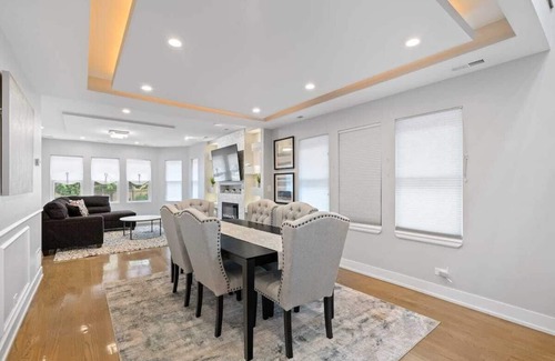 Cragin Casa | Gorgeous 7BD Home