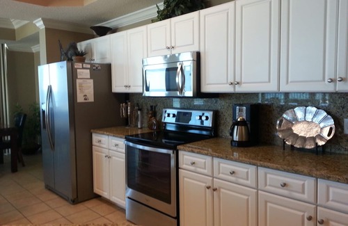 Orange Beach East Condominio | Precioso condominio frente al mar! 3BR / 3. 5BA en Phoenix 9