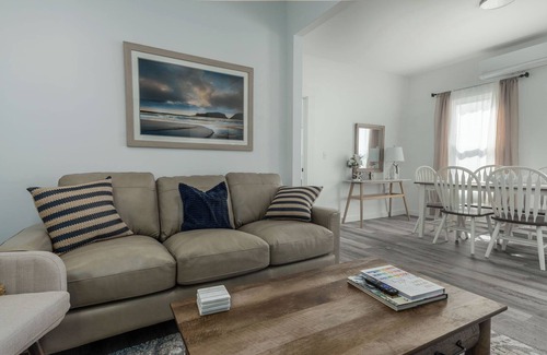 Kennebunk Condominio | Gorgeous Coastal Getaway