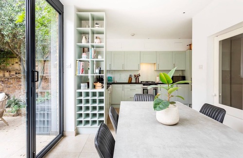 Hammersmith Broadway Casa | Gorgeous Garden TownHouse 6 Min Walk To Hammersmith Station Pass The Keys