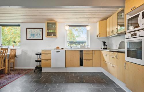 Farvang Casa | Gorgeous Home In Fårvang With Wifi
