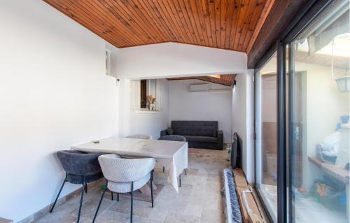 Le Rove Casa | Gorgeous Home In Le Rove With Wifi