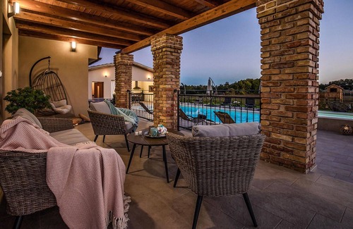 Loborika Casa | Preciosa casa en Marcana