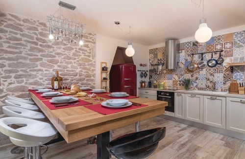 Sveta Nedelja Casa | Preciosa casa en Nedescina con sauna