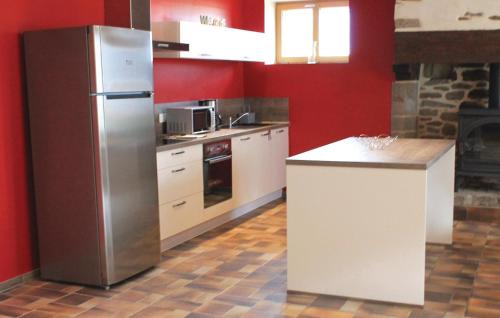 Pleudihen-sur-Rance Casa | Gorgeous Home In Pleudihen Sur Rance