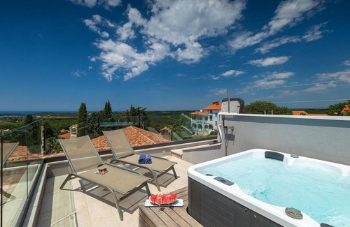 Mugeba Casa | Preciosa casa en Porec con sauna