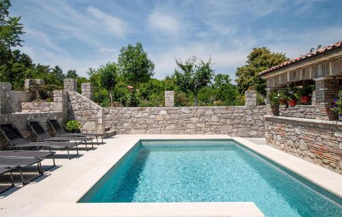 Grabri Casa | Gorgeous Home In Roc With Wifi