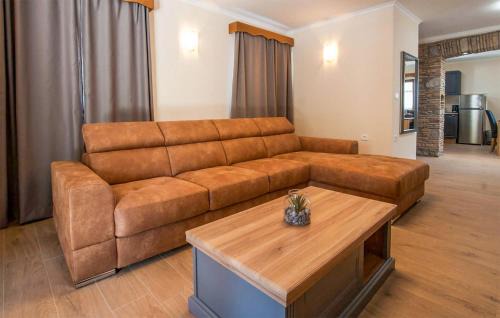 Grabri Casa | Gorgeous Home In Roc With Wifi