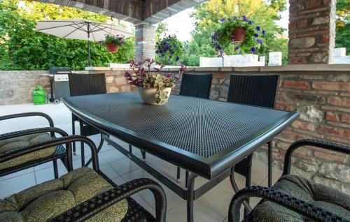 Grabri Casa | Gorgeous Home In Roc With Wifi