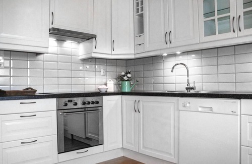 Lindas Casa | Preciosa casa en Vikanes con cocina.