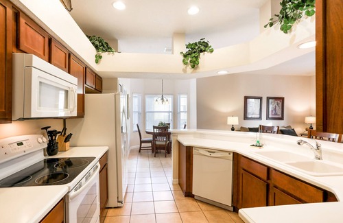 West Haven Casa | Gorgeous home near Disney with private pool, pool spa, on-site gym, tennis, AC