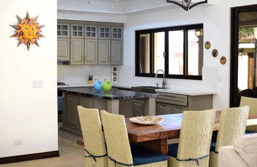 Playa Langosta Casa | Gorgeous home with private pool - Close to Playa Langosta