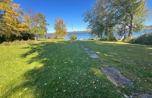 Cobden Casa | Gorgeous lack front and Amazing sunset . Retreat: Fun, Relaxation, and Nature.