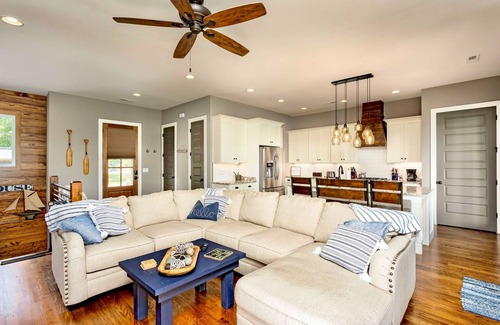 Spring City Casa | Gorgeous Lake Home, Private Boat Dock | Sleeps 10