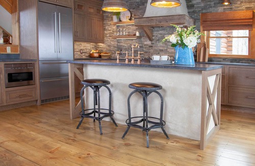 Andover Casa | Hermosa casa de registro con vistas a la montaña con bañera de hidromasaje