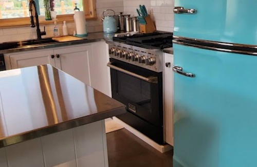 El Prado Casa | Gorgeous mountain views, hot tub, close to ski valley and downtown