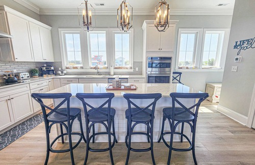 Cape Charles Casa | Gorgeous New 5 BDR, 4 BA Beach Home With Tower Outlook Suite!