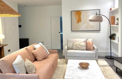 Queen's Park Apartamento | Gorgeous newly refurbished 2 bedroom apartment in London