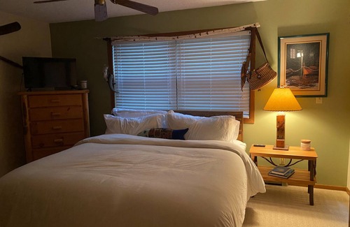 Minocqua Casa | Gorgeous Northwoods Retreat