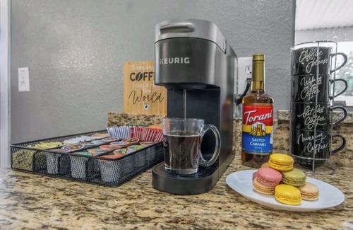 East Mesa Casa | GORGEOUS OASIS! 3BR 2 BA Full House W/ Heated Pool