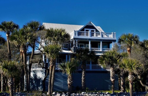 Edisto Island Casa | Frente al mar de 6 habitaciones, 6 baños en una comunidad cerrada en Edisto. ¡Maravilloso!