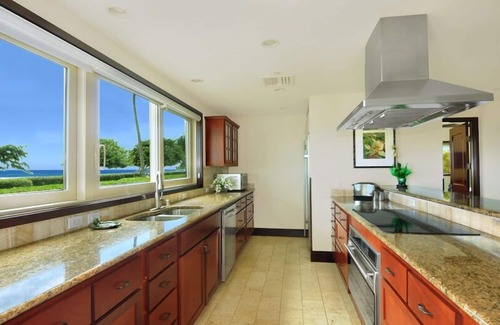 Wailua Condominio | Gorgeous Oceanfront Condo-H101 La mejor ubicación en el complejo!