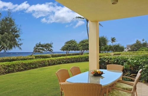 Wailua Condominio | Gorgeous Oceanfront Condo-H101 La mejor ubicación en el complejo!