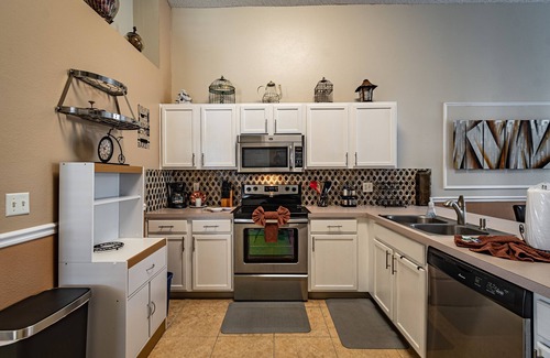 Westridge Casa | Gorgeous, one Level, 4BR-2BA Home-Private Pool, within 20 miles from Disney!