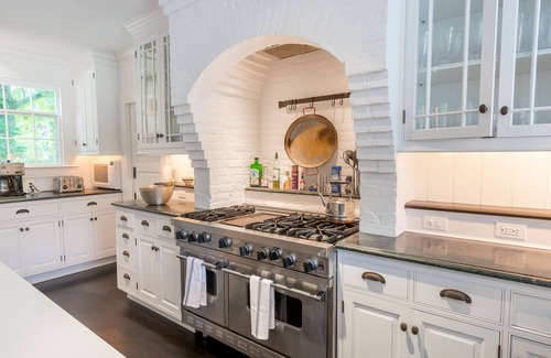 Siasconset Casa | Zoo Fest: Beach-Chic Estate completamente remodelado con piscina, spa y césped en Sconset.