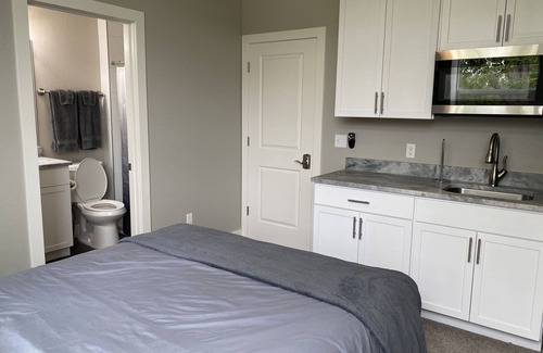 Sterling Apartamento | Gorgeous Remodeled Studios! Sterling! # 16