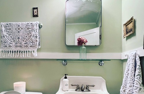 Stamford Casa | Gorgeous restored Carriage House in the Queen of the Catskills!